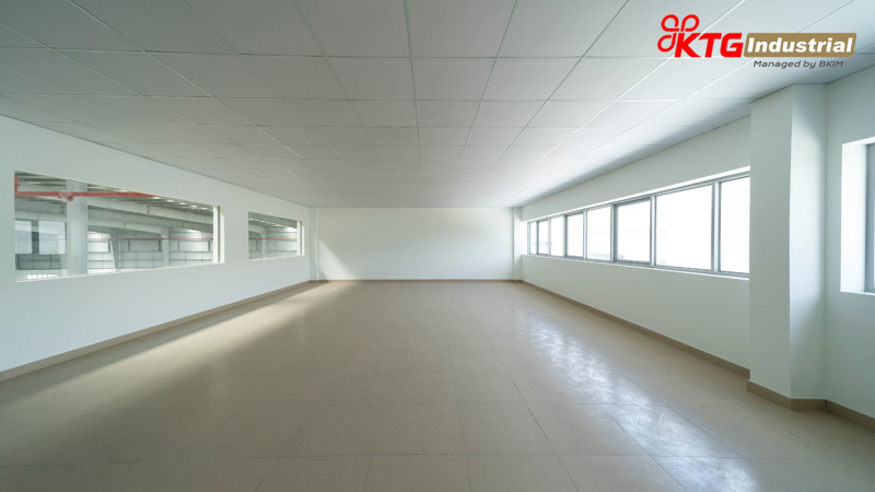 Automotive factories require amenities and support spaces to ensure operational efficiency and a positive working environment.