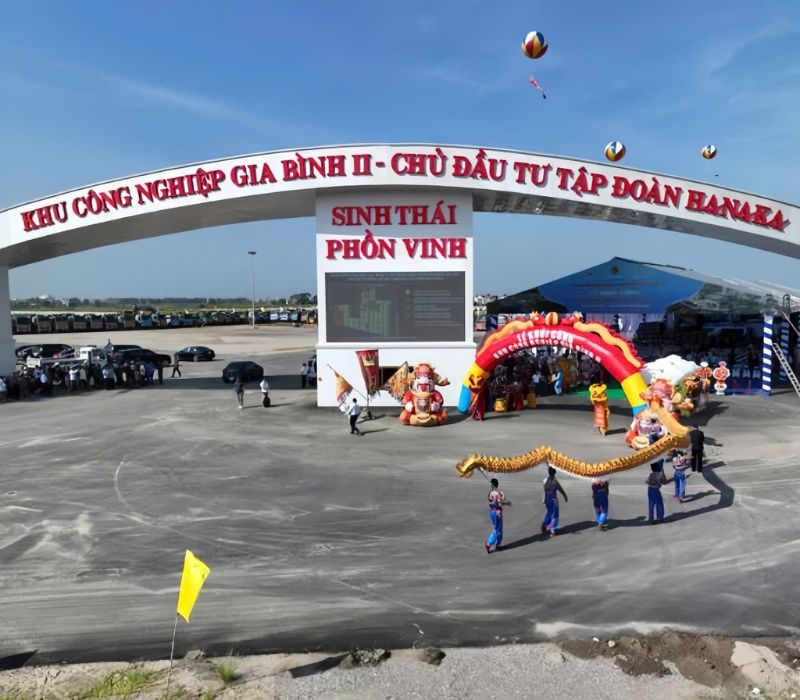 Cổng chính khu công nghiệp Gia Bình II
