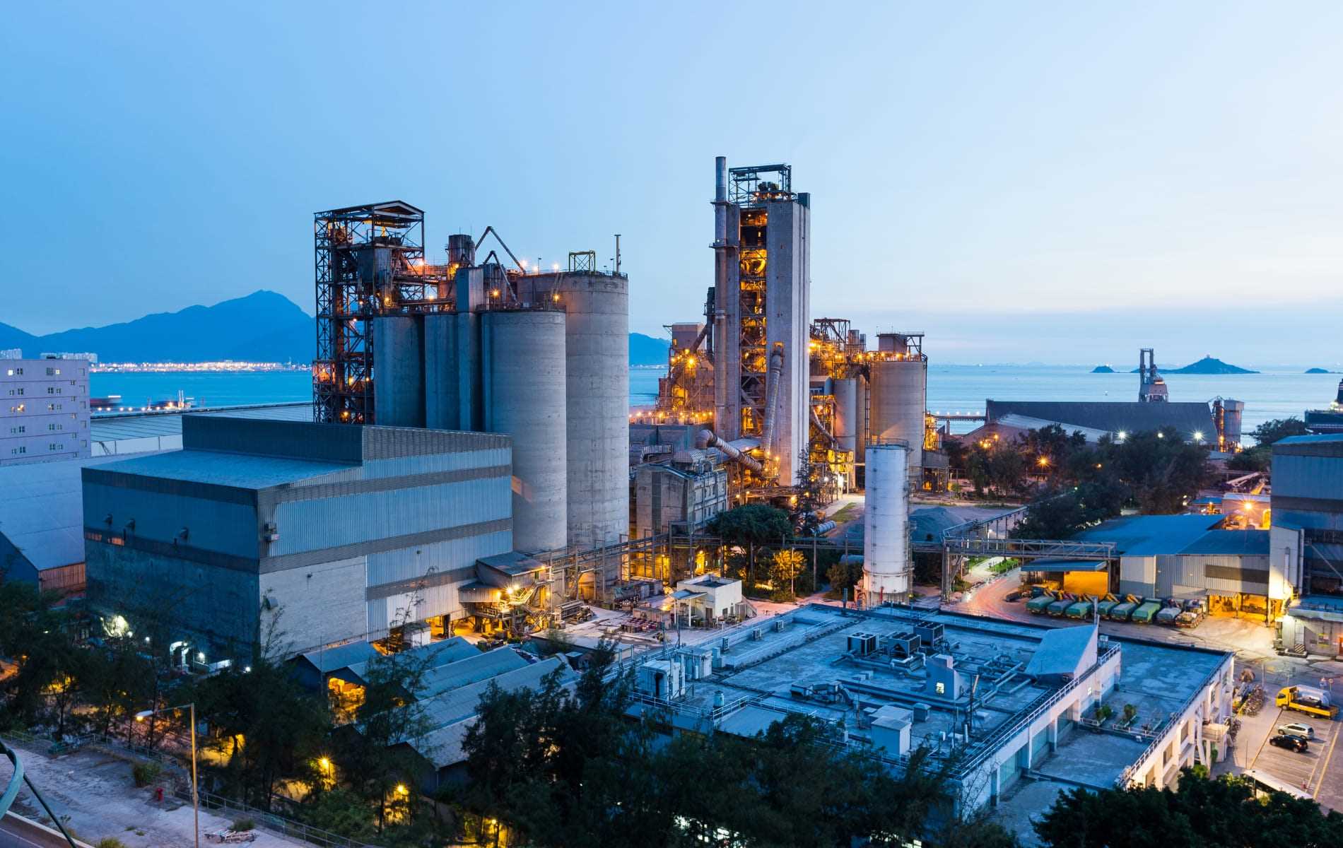 https://ktgindustrial.com/wp-content/uploads/2025/12/danh-sach-nha-may-xanh-thong-minh-tai-viet-nam.jpg