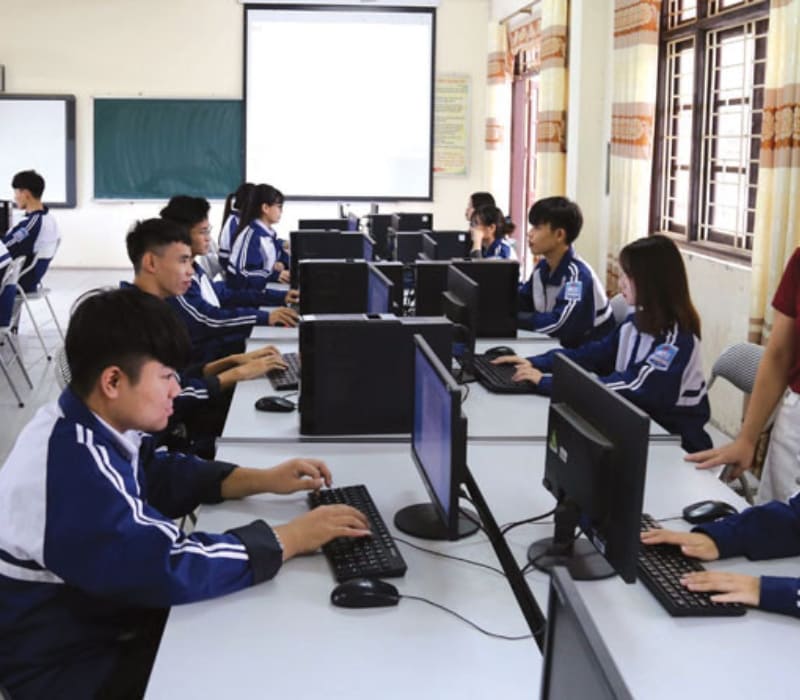 Lớp học tin học ở Bắc Ninh