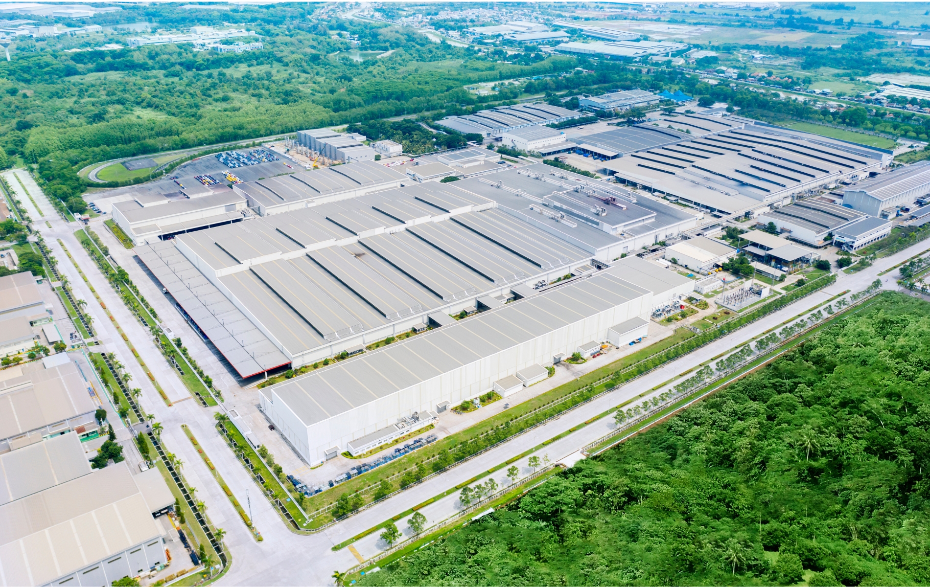 https://ktgindustrial.com/wp-content/uploads/2026/01/leed-gold-certified-factories-in-vietnam.jpg