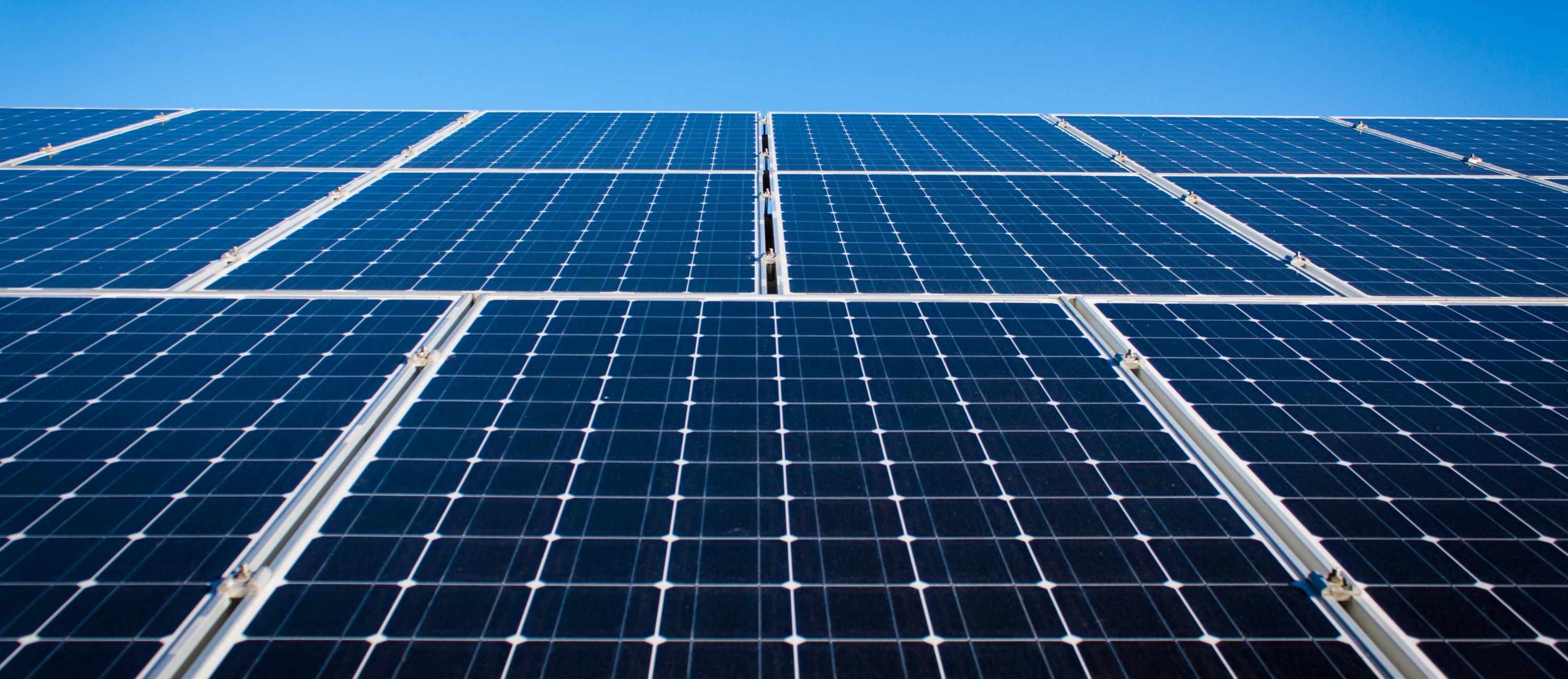 https://ktgindustrial.com/wp-content/uploads/2025/04/solutions-for-energy-efficiency-in-factories-4.jpg