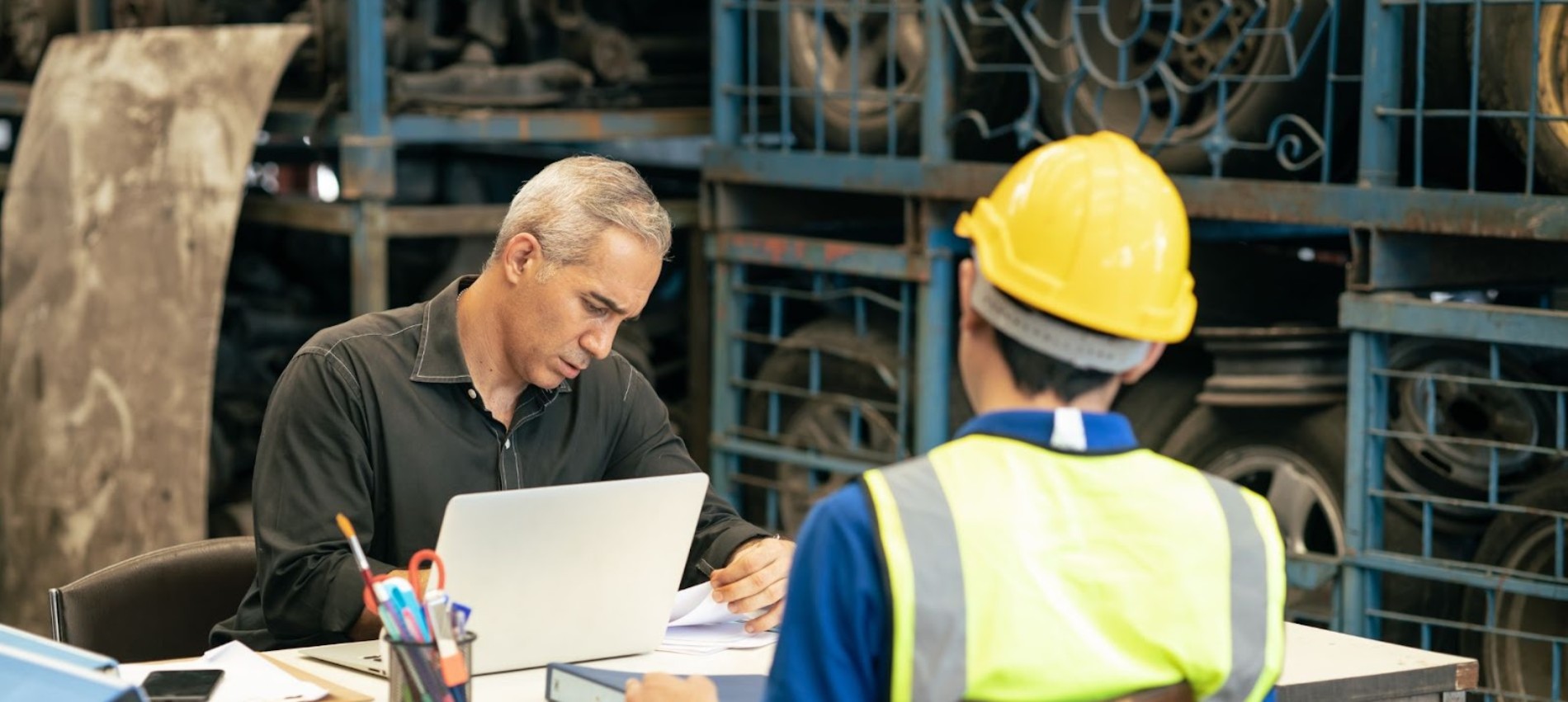 https://ktgindustrial.com/wp-content/uploads/2025/11/thu-tuc-thue-dat-khu-cong-nghiep.jpg